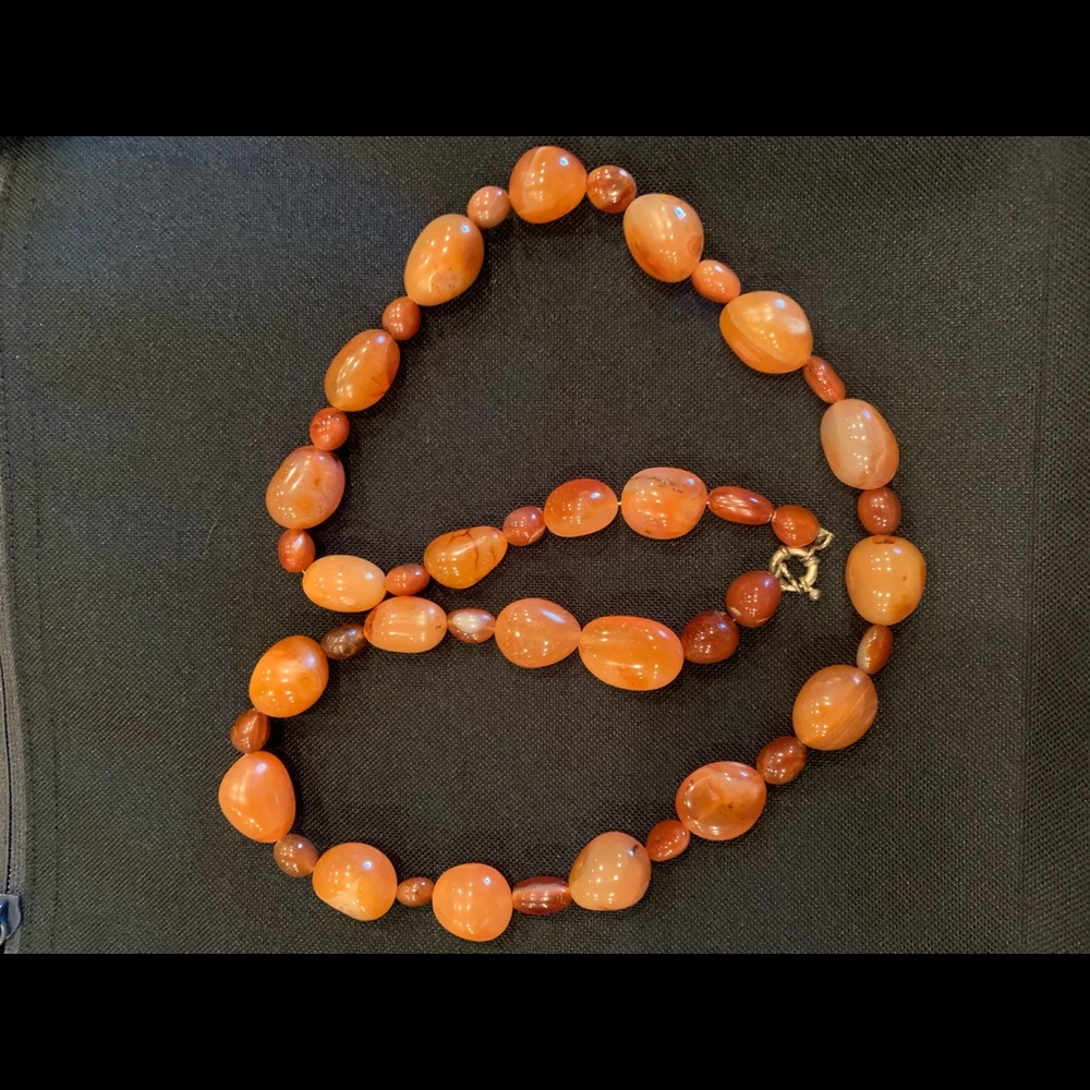Carnelian stones necklace
